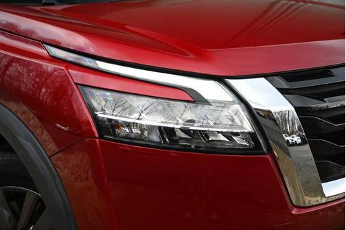 2022 Nissan Pathfinder SV 4WD