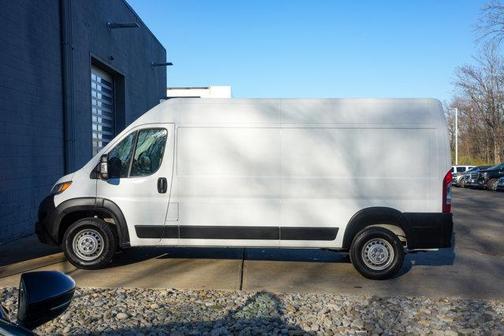Bright White Clearcoat 2025 RAM ProMaster 2500 Tradesman
