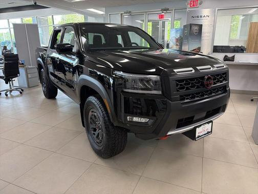 Super Black 2026 Nissan Frontier PRO-4X