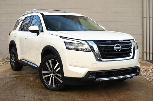 2023 Nissan Pathfinder Platinum 4WD