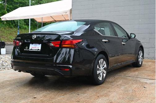 2022 Nissan Altima S FWD