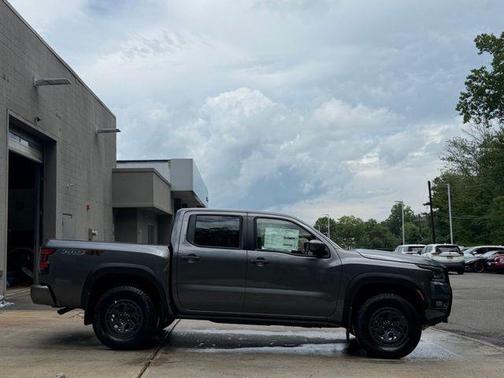Boulder Gray Pearl 2026 Nissan Frontier PRO-4X