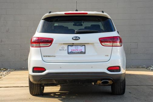Snow White Pearl 2019 Kia Sorento S