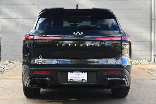 2023 INFINITI QX60 Pure