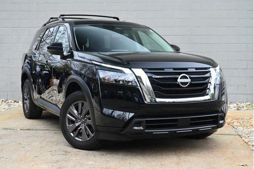 2023 Nissan Pathfinder SV 4WD