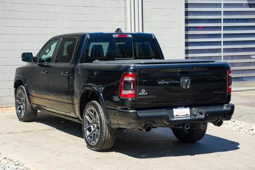 Diamond Black Crystal Pearlcoat 2019 RAM 1500 Laramie
