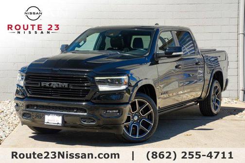 Diamond Black Crystal Pearlcoat 2019 RAM 1500 Laramie