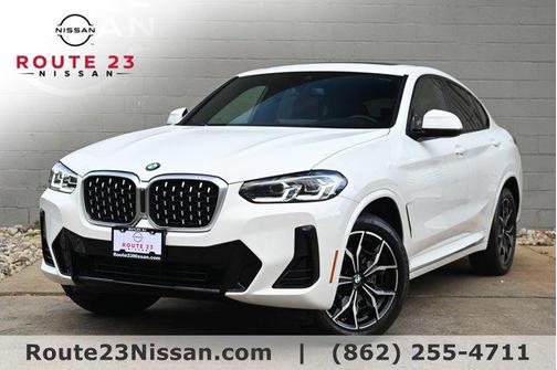2023 BMW X4 xDrive30i