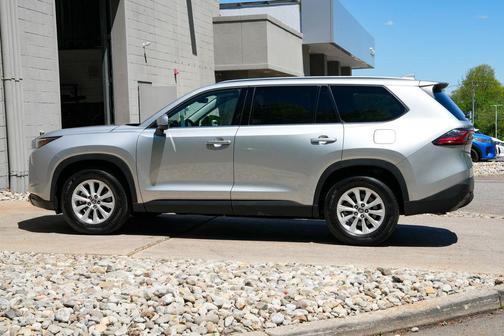 Celestial Silver Metallic 2025 Toyota Grand Highlander XLE