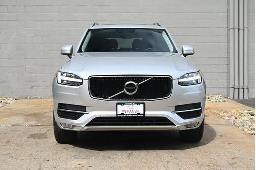 2018 Volvo XC90 T6 Momentum