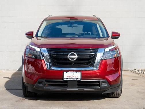 2024 Nissan Pathfinder SV 4WD