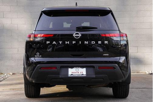 2024 Nissan Pathfinder S 4WD