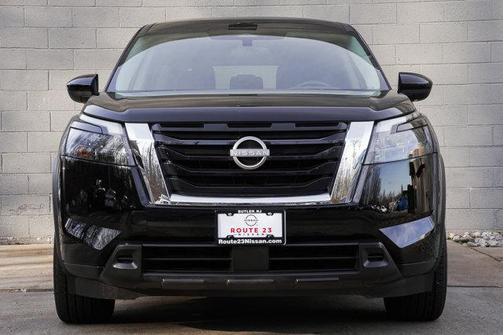 2024 Nissan Pathfinder S 4WD