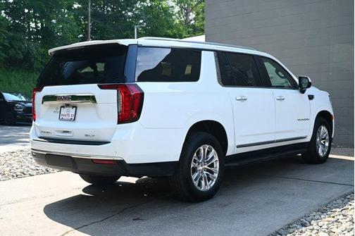 2022 GMC Yukon XL SLT