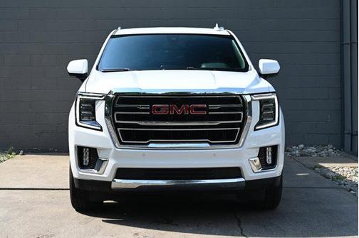 2022 GMC Yukon XL SLT