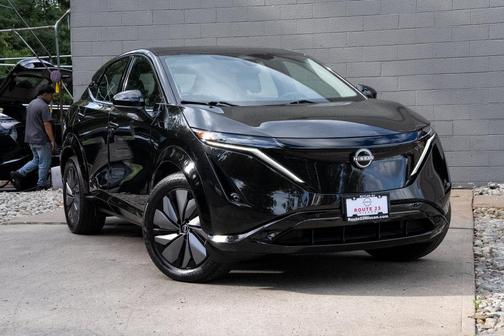 Black Diamond Pearl 2024 Nissan ARIYA ENGAGE