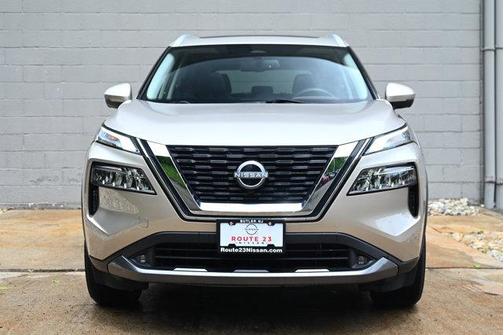 2022 Nissan Rogue SL