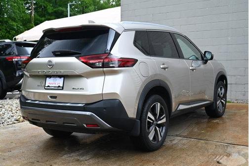 2022 Nissan Rogue SL
