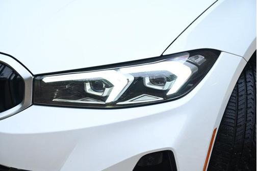 2024 BMW 330 i xDrive