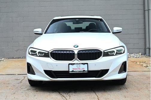 2024 BMW 330 i xDrive