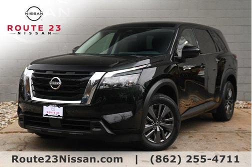2024 Nissan Pathfinder S 4WD