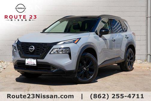 Boulder Gray Pearl/Super Black 2023 Nissan Rogue SV
