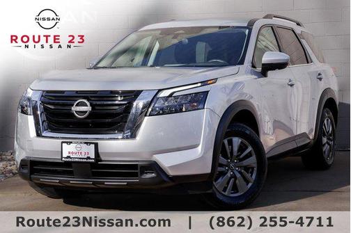 2024 Nissan Pathfinder SV 4WD