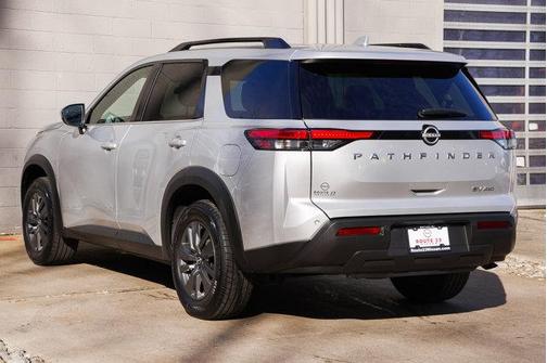 2024 Nissan Pathfinder SV 4WD