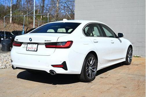 2022 BMW 330 xDrive