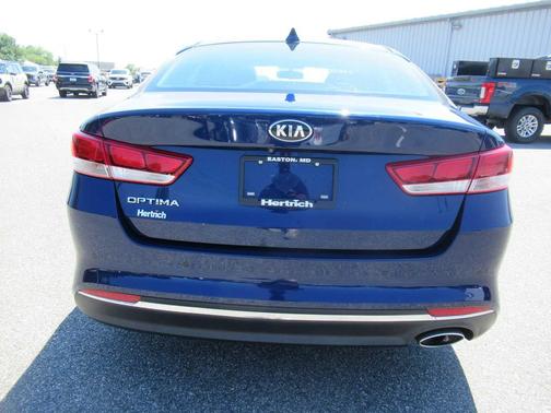 Horizon Blue 2018 Kia Optima LX