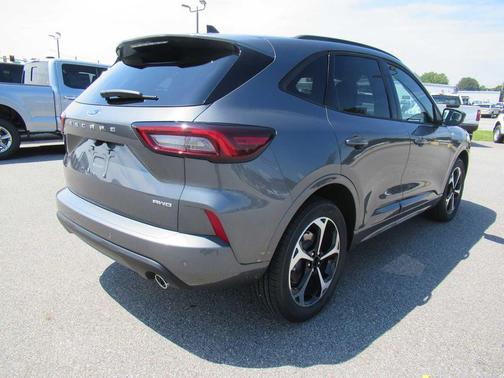 2025 Ford Escape ST-Line Elite