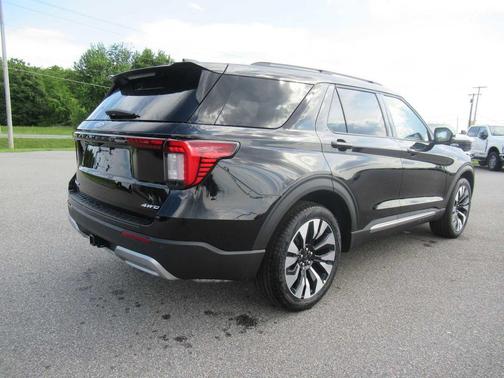AGATE BLACK METALLIC 2026 Ford Explorer Platinum