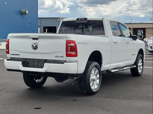 2024 RAM 2500 Laramie Crew Cab 4x4 6'4' Box