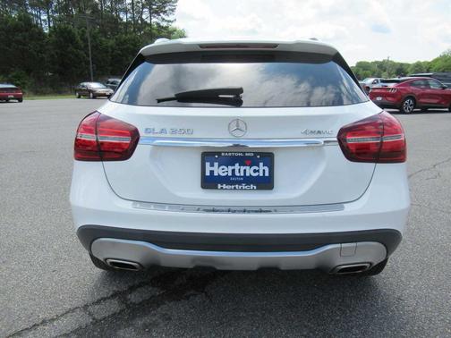 Polar White 2020 Mercedes-Benz GLA 250 4MATIC