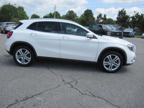 Polar White 2020 Mercedes-Benz GLA 250 4MATIC