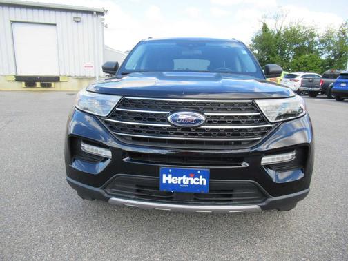 AGATE BLACK METALLIC 2020 Ford Explorer XLT