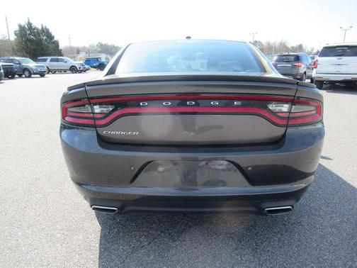 2015 Dodge Charger SE