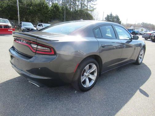 2015 Dodge Charger SE