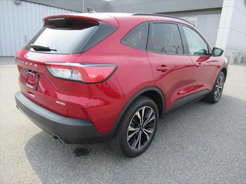 2022 Ford Escape SE