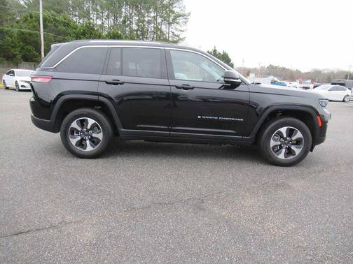 2023 Jeep Grand Cherokee 4xe Base