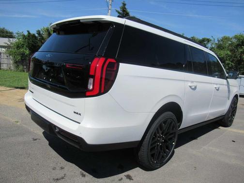 STAR WHITE MET TRI-COAT 2026 Ford Expedition Max Platinum