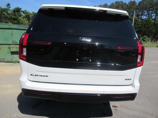 STAR WHITE MET TRI-COAT 2026 Ford Expedition Max Platinum