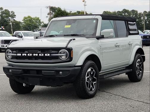 2021 Ford Bronco Outer Banks