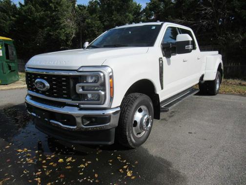 2023 Ford F-350 Lariat