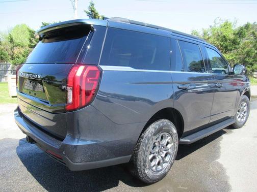 STONE BLUE METALLIC 2026 Ford Expedition Active