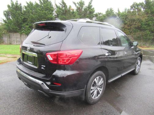 2020 Nissan Pathfinder SL 4WD