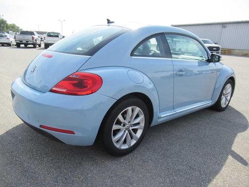 2013 Volkswagen Beetle 2.0L TDI