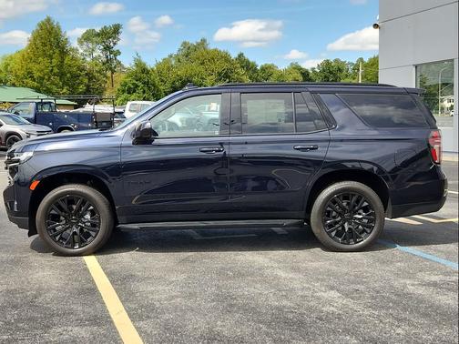 2023 Chevrolet Tahoe 4WD RST