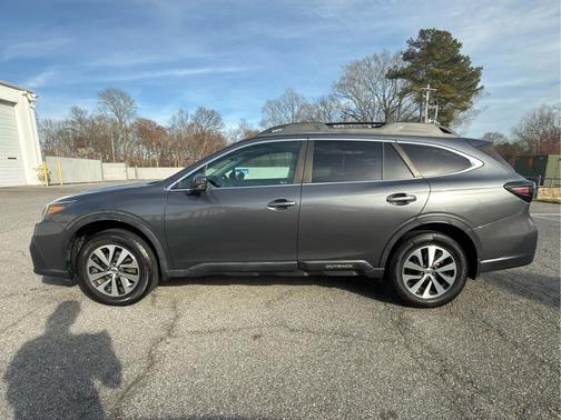 Magnetite Gray Metallic 2021 Subaru Outback Premium
