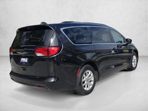 2021 Chrysler Voyager LXI